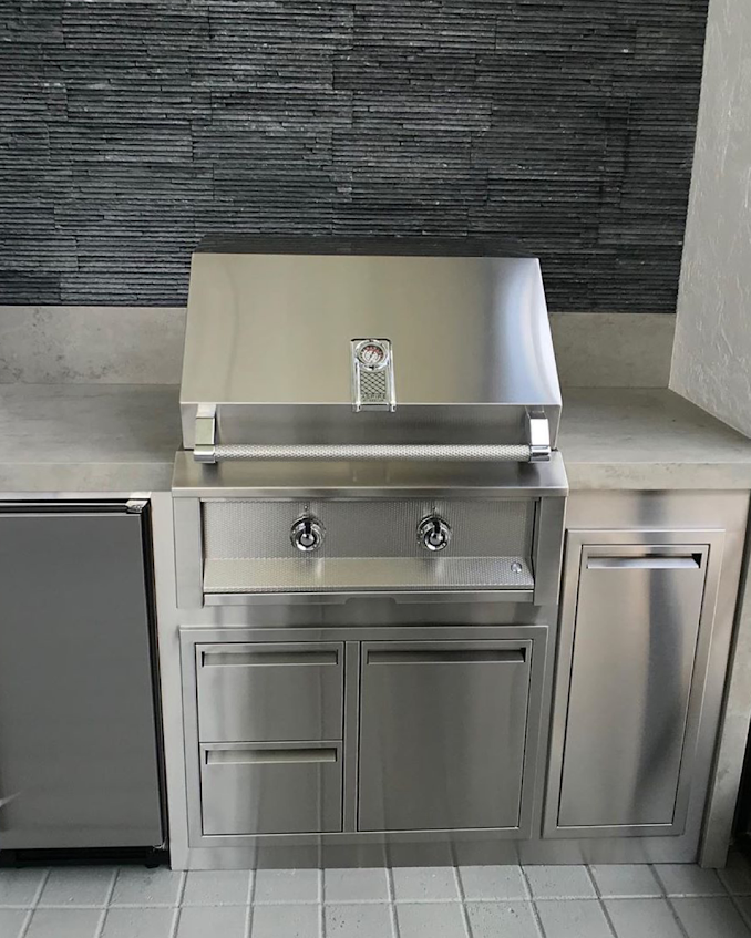 Aspire By Hestan 30" Outdoor Built-In Grill with 1 U-Burner & 1 Sear Burner - EMB30