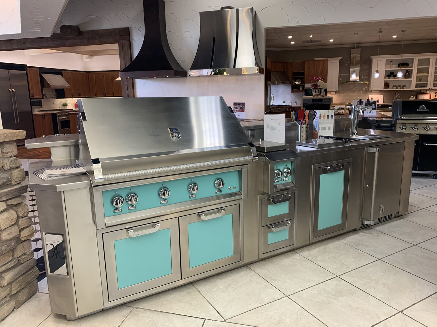 Hestan 42″ Marquise With Outdoor Double Storage Doors - AGSD42