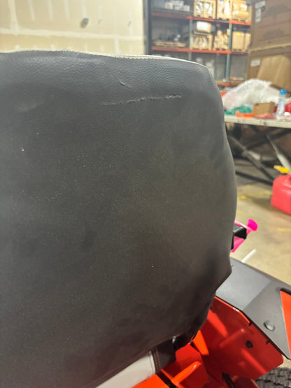 Ariens IKON (42") 21.5HP Kawasaki Zero Turn Mower 918002 (Scratch & Dent/Full Warranty)