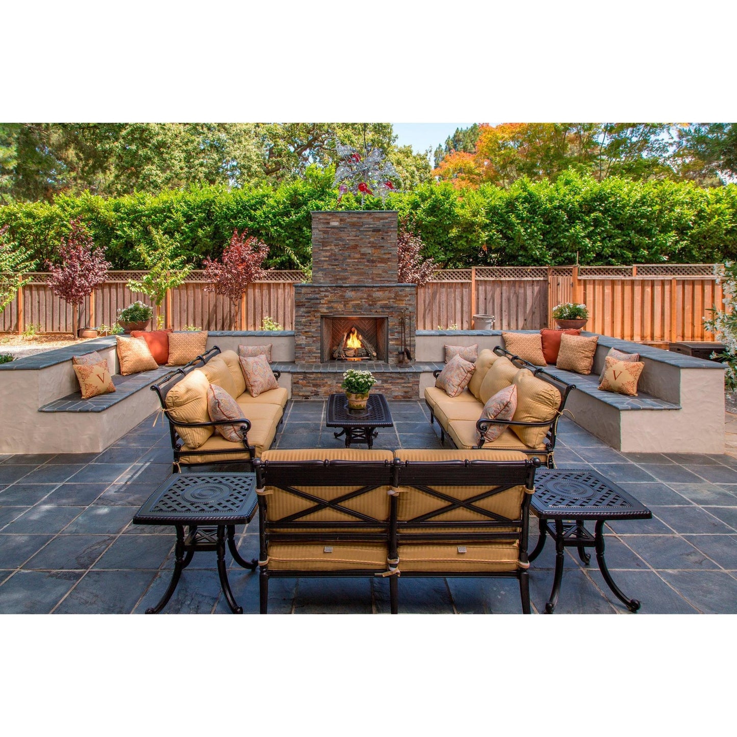 Majestic Courtyard 42" Traditional Outdoor Vent-Free Gas Fireplace