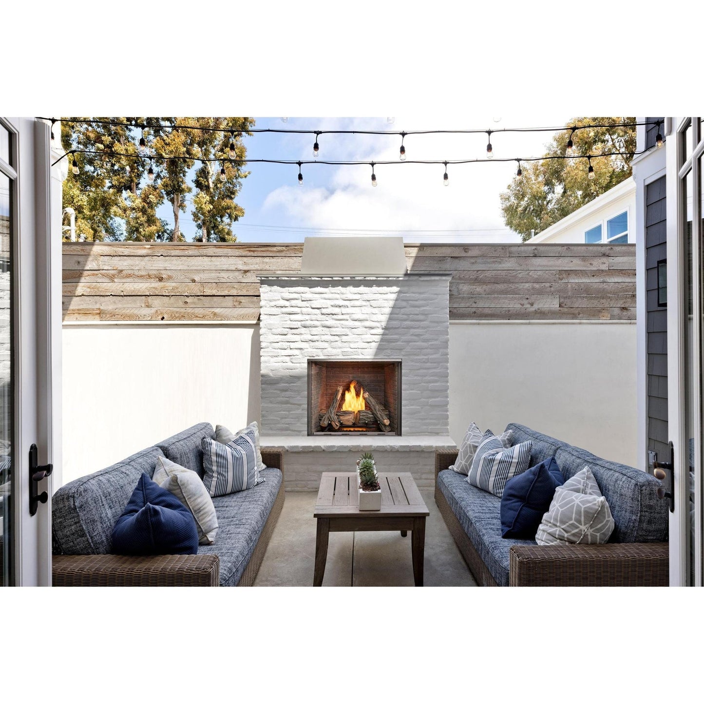 Majestic Courtyard 42" Traditional Outdoor Vent-Free Gas Fireplace