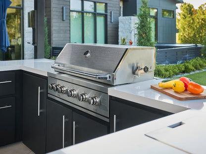 Edgemont Bay | U-Shape Outdoor Kitchen with Bar Seating, Grill & Griddle