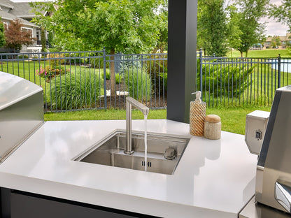 Edgemont Cove | Curved Outdoor Kitchen with Built-In Grill, Griddle & Pizza Oven