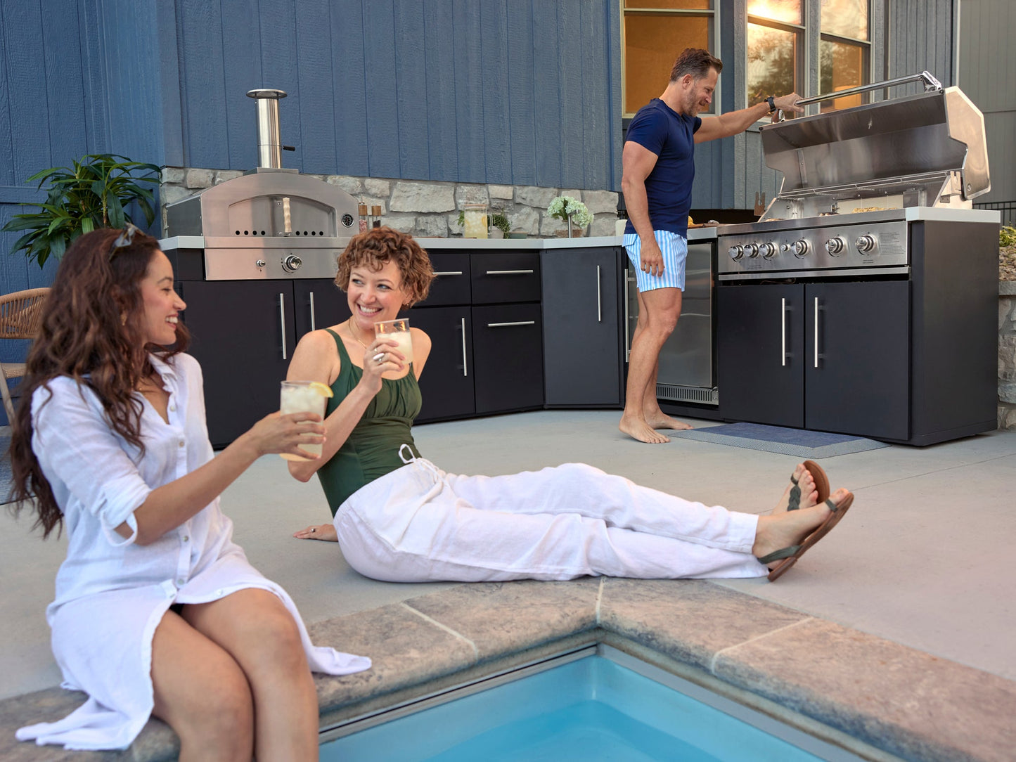 Emory | Corner Outdoor Kitchen Island with Built-In Grill & Griddle