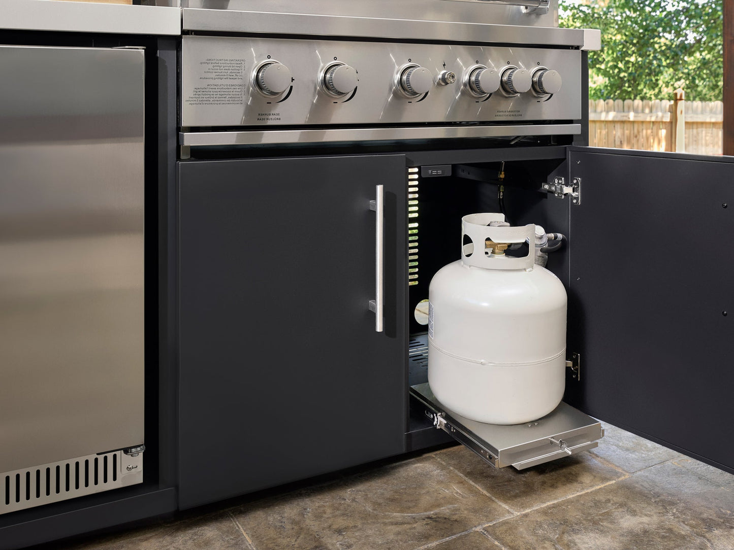Emory | Corner Outdoor Kitchen Island with Built-In Griddle & Pizza Oven