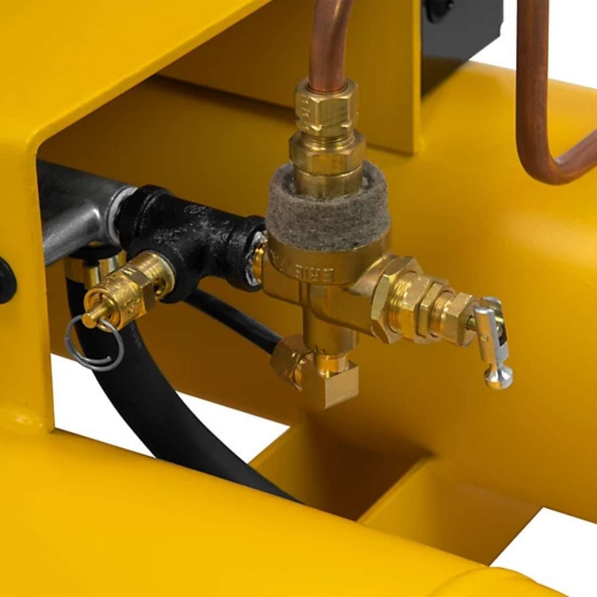 DeWalt 5.5 hp 8 Gallon Gas Wheelbarrow Air Compressor