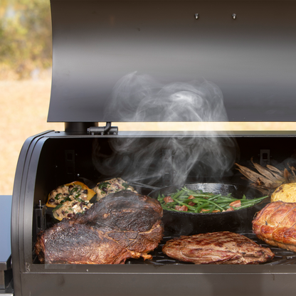 Oklahoma Joe’s Rider 900 DLX Pellet Grill and Smoker