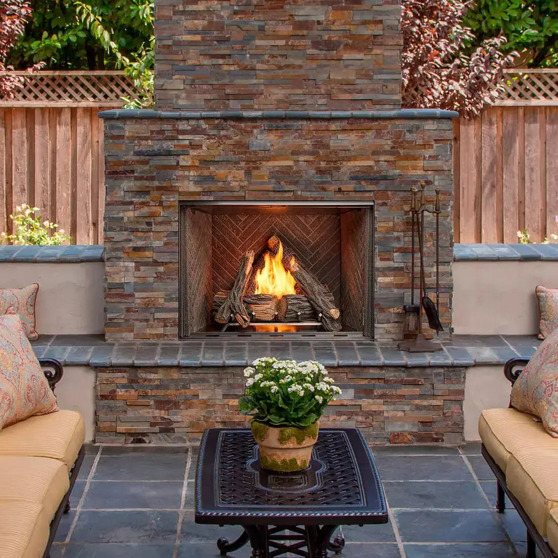 Majestic Courtyard 42" Outdoor Gas Fireplace | 55,000 BTU | IntelliFire Ignition | ODCOUG-42NR