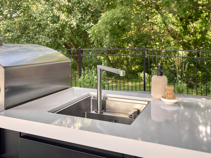 Lancaster | Galley Outdoor Kitchen with Built-In Grill & Pizza Oven