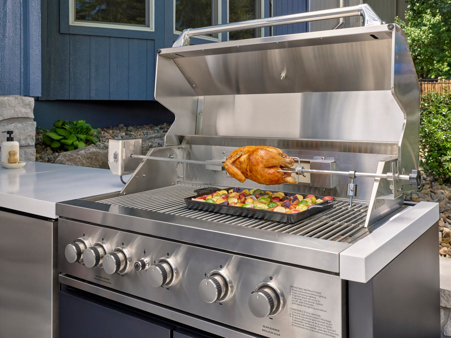 Emory | Corner Outdoor Kitchen Island with Built-In Grill & Pizza Oven