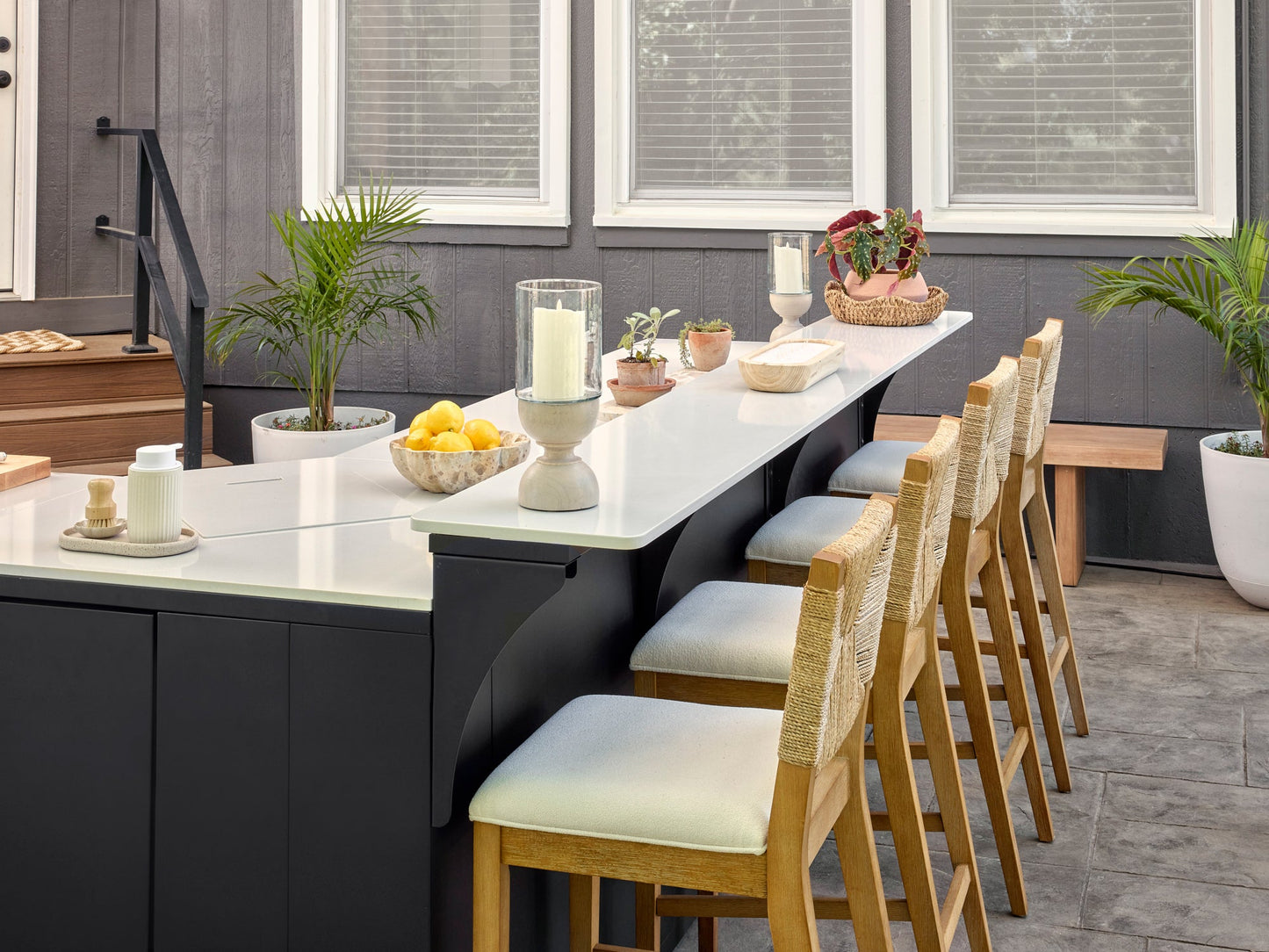 Emory | Corner Outdoor Kitchen Island with Bar Seating & Built-In Grill – Right