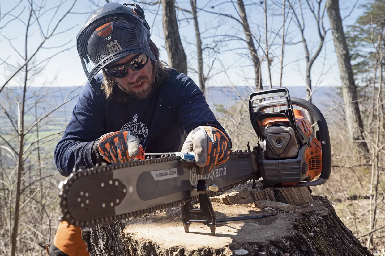 Husqvarna 592XP (93cc) Chainsaws